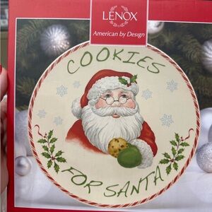 Brad new Lenox Holiday Red Santa Plate